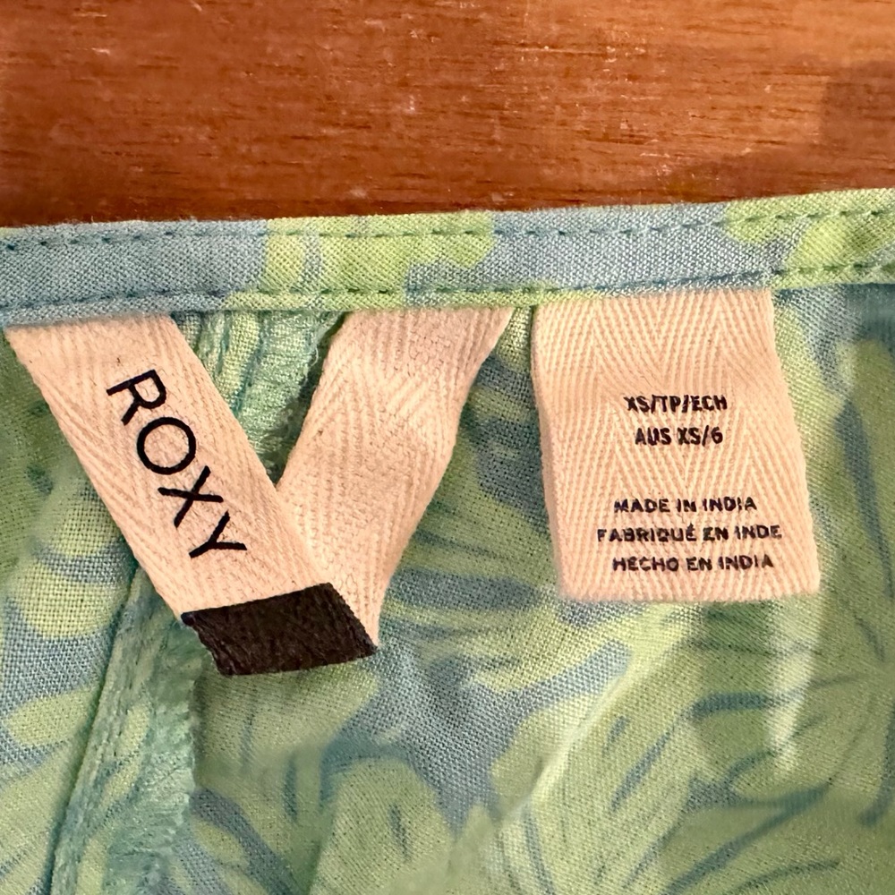 Roxy Patterned Romper With Pockets - image 3